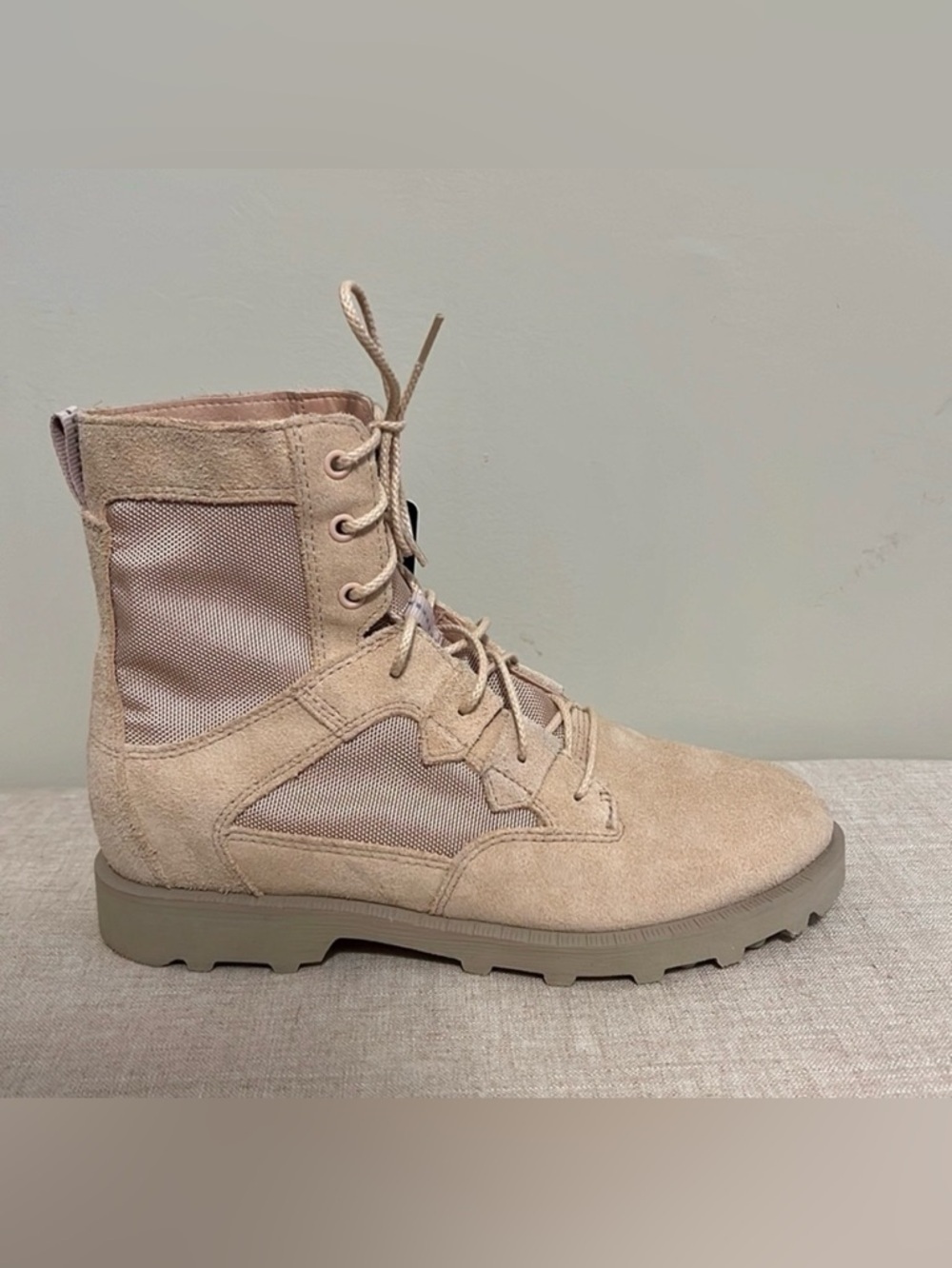 Sorel Caribou OTM waterproof winter tie suede tan boots cream women new 10